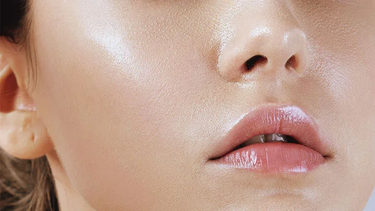 việc lựa chọn phấn phủ phù hợp đóng vai trò quan trọng giúp lớp makeup bền đẹp, khô thoáng và tự nhiên