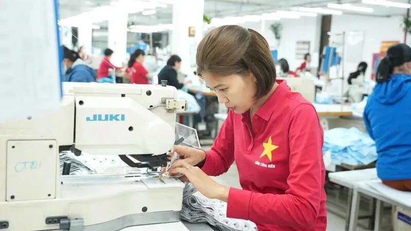 Vùng lương được xác định theo địa điểm hoạt động thực tế của doanh nghiệp, không theo nơi thường trú của người lao động