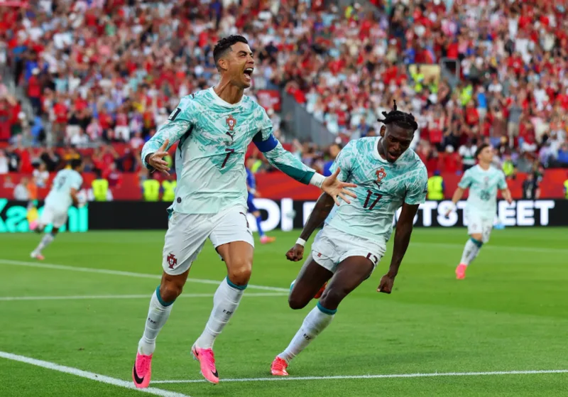Ronaldo vẫn là nhân vật có ảnh hưởng lớn trong quá trình chuyển giao thế hệ của Bồ Đào Nha