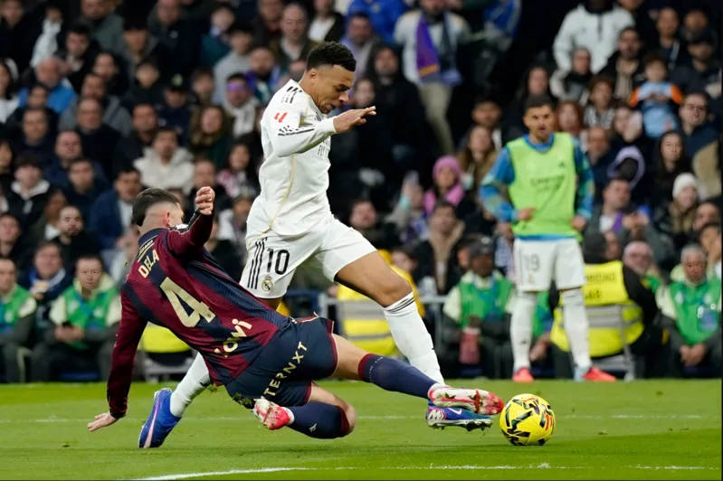 Những bàn thắng và danh hiệu giúp chiếc áo số 10 của Mbappé ngày càng gắn với vị thế trung tâm tại Real Madrid