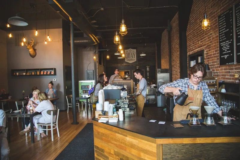 Dự trù chi phí, phân bổ vốn đầu tư và nguồn vốn dự phòng hợp lý.